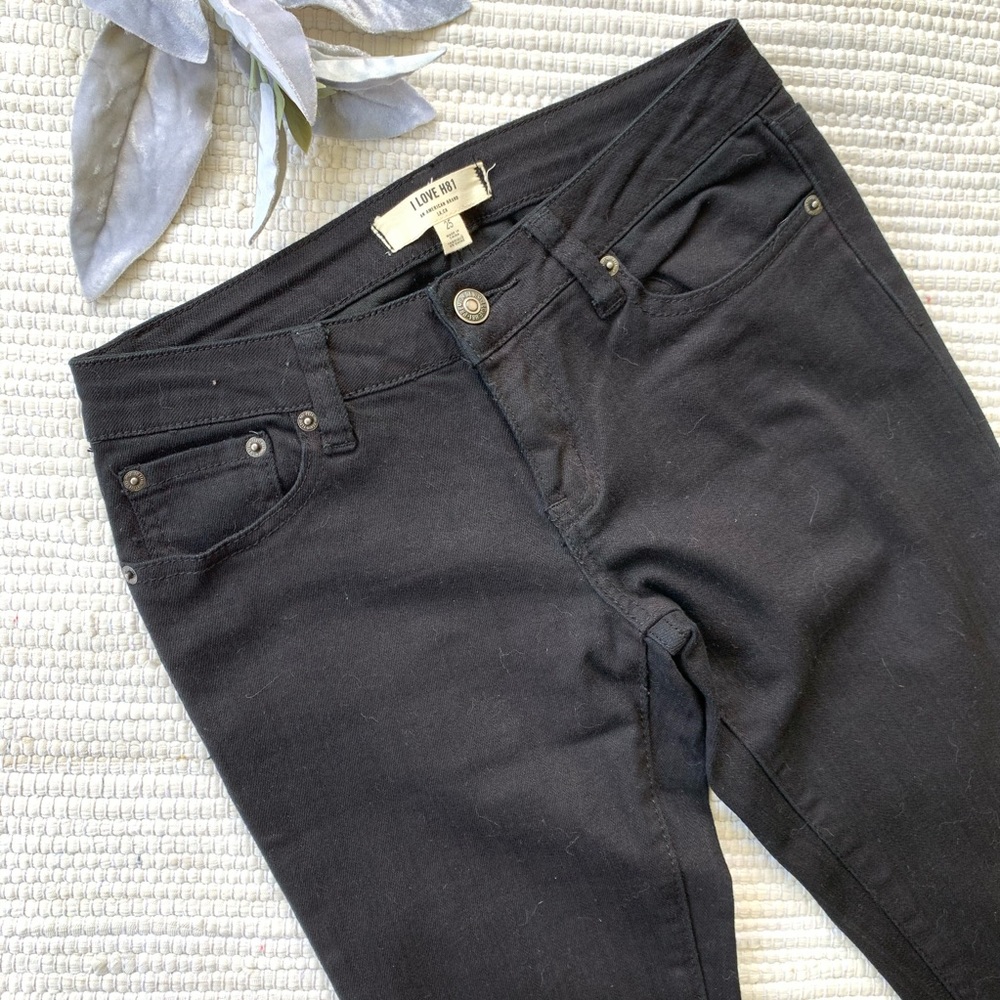 Levi's black low rise jeans C-017